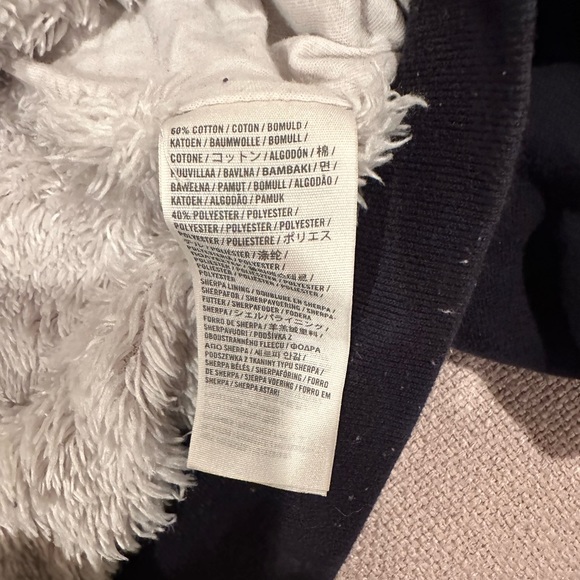 Hollister Women's Black Hoodie - Picture 2 of 16